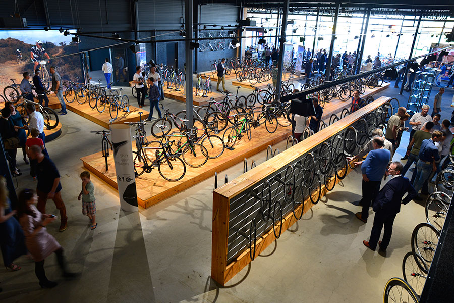 Opening Cycle Center 53-11 in Zaltbommel